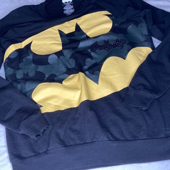 Batman Sweater - Picture 6 of 8